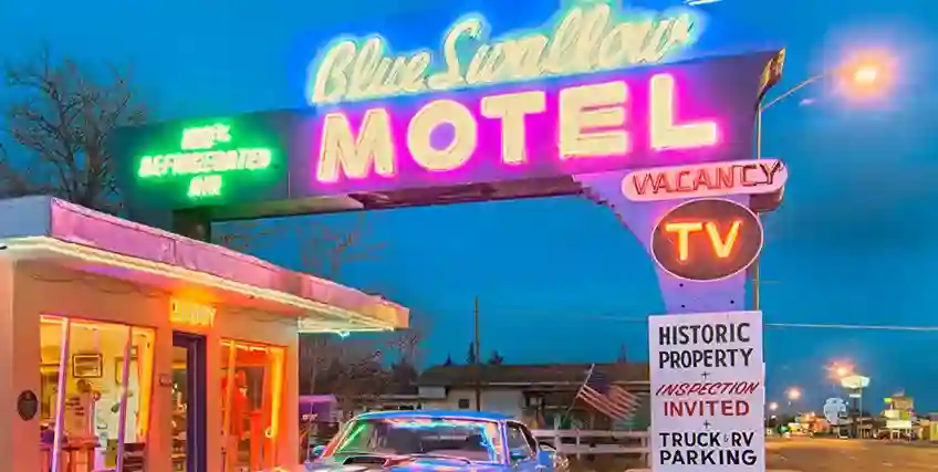 Buying a Hotel or Motel? Here are 6 Things to Consider Buying a Hotel or Motel? Here are 6 Things to Consider