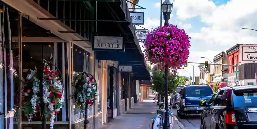 Beyond City Limits Financing Paths for Small-Town Entrepreneurs Beyond City Limits Financing Paths for Small-Town Entrepreneurs