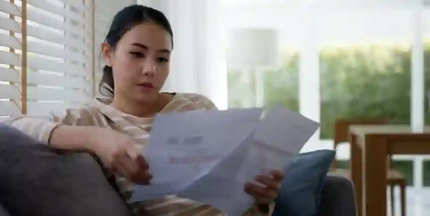 The Dark Side of Hard Money Loans - Red Flags, Scams & Predatory Lenders The Dark Side of Hard Money Loans - Red Flags, Scams & Predatory Lenders