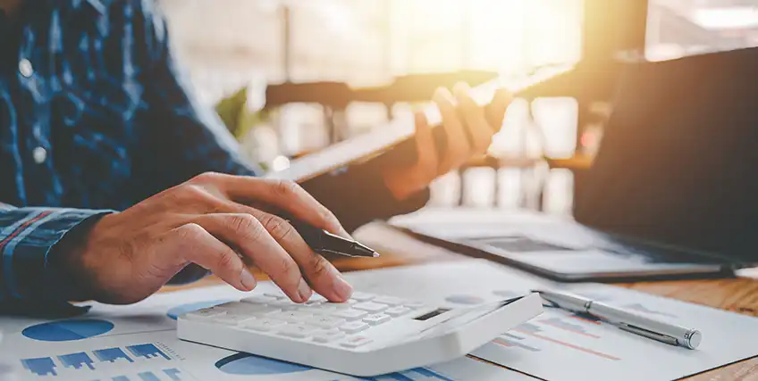 Do you run a logistics company? Here’s how you can use a small business loan calculator to manage cash flow and estimate loan terms.  Do you run a logistics company? Here’s how you can use a small business loan calculator to manage cash flow and estimate loan terms.