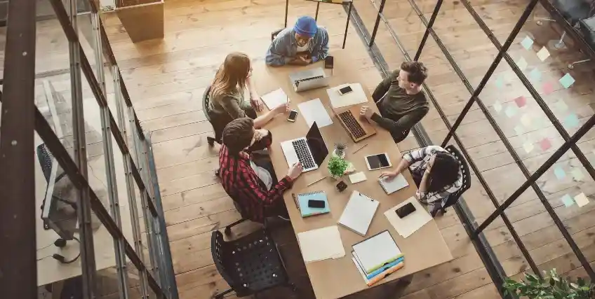 Should Startups Take Out a Business Loan or Seek Investors? Should Startups Take Out a Business Loan or Seek Investors?